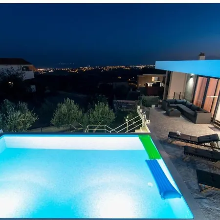 Villa M Solin