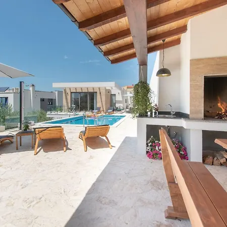 M Villa Solin